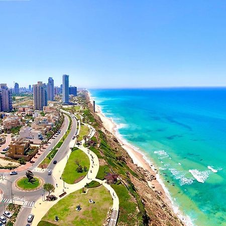 Blue In The Sea Apartment Netanya Exterior photo