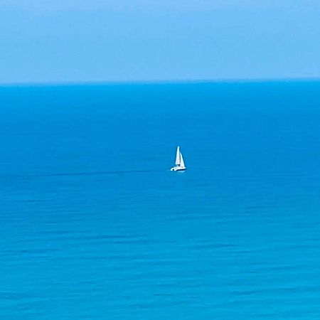 Blue In The Sea Apartment Netanya Exterior photo
