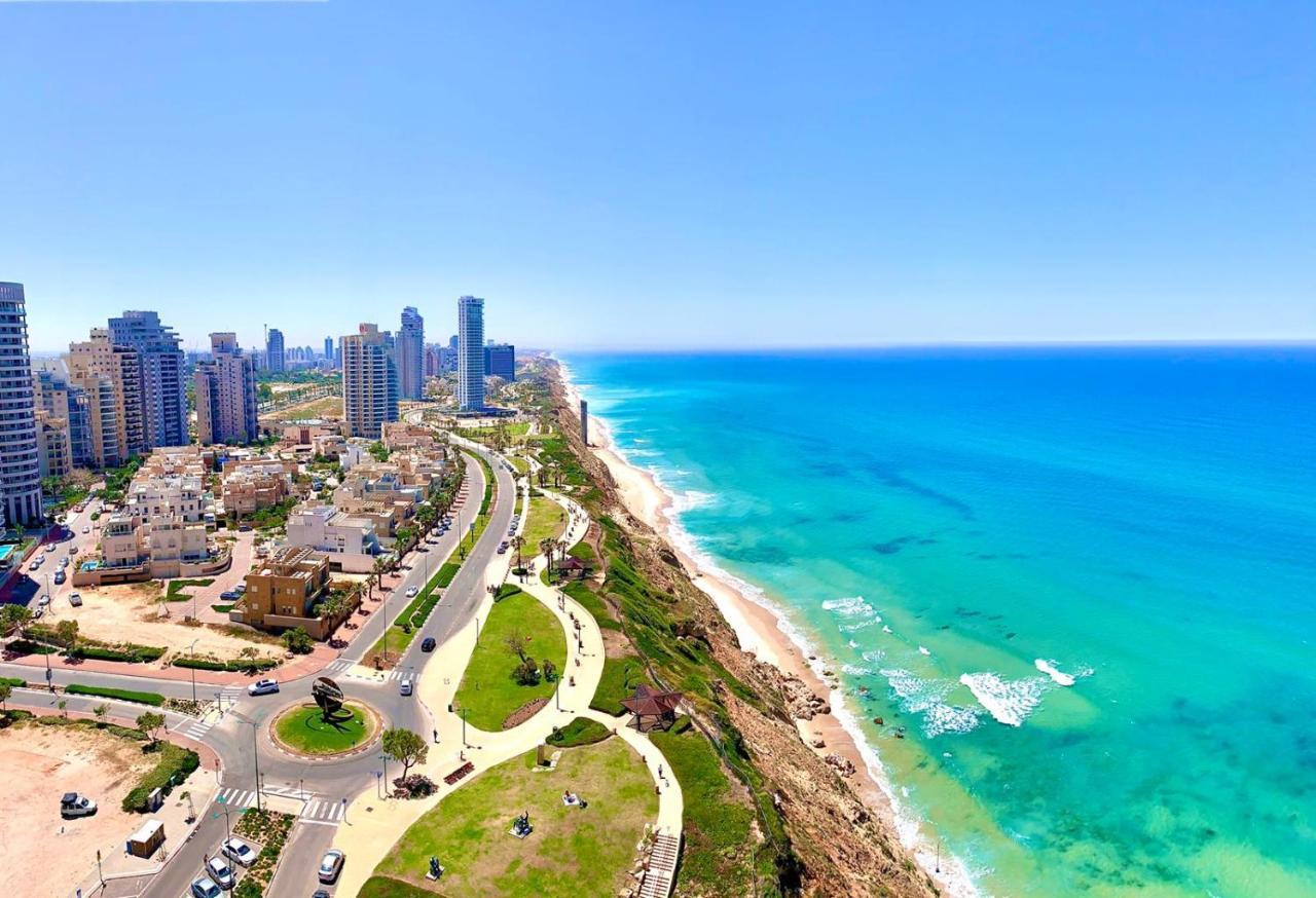 Blue In The Sea Apartment Netanya Exterior photo