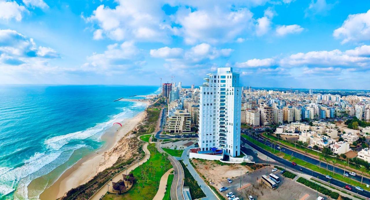 Blue In The Sea Apartment Netanya Exterior photo