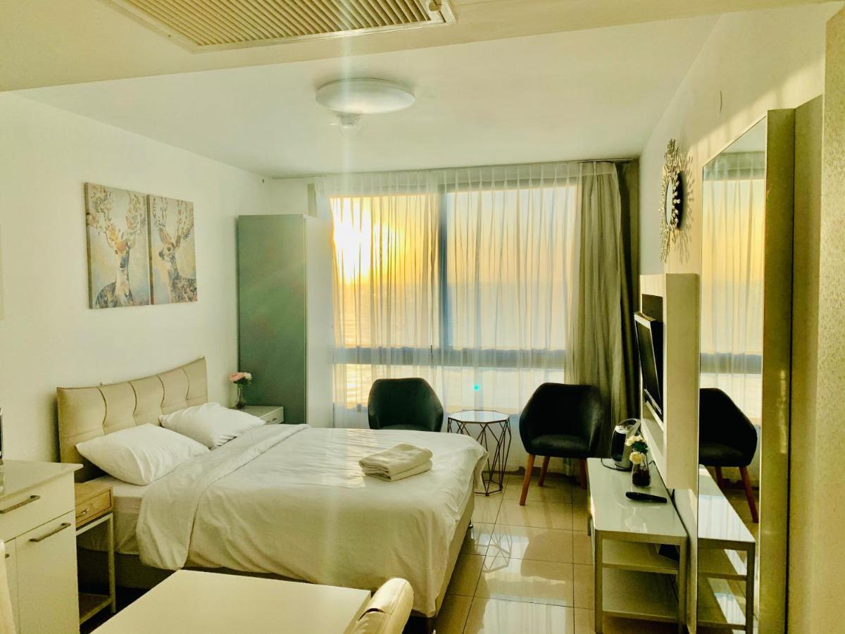Blue In The Sea Apartment Netanya Exterior photo